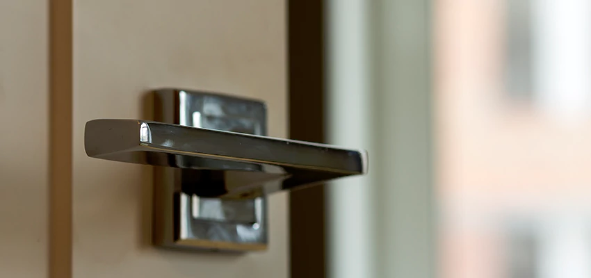 Door Lever Knob Repair in Lemoore, California